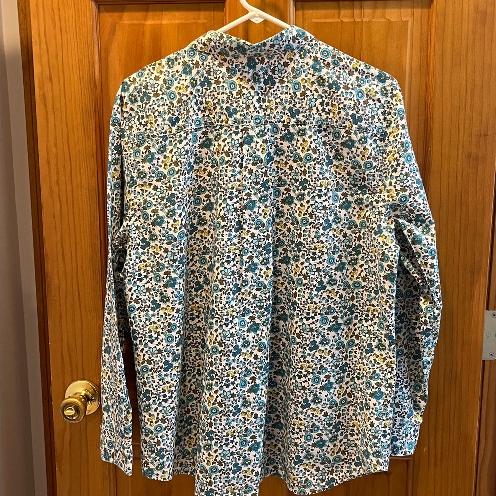 Floral Button-Up Shirt - Picture 5 of 5